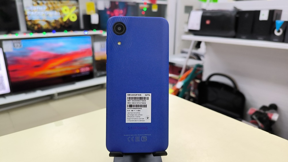 Смартфон Samsung Galaxy A03 Core