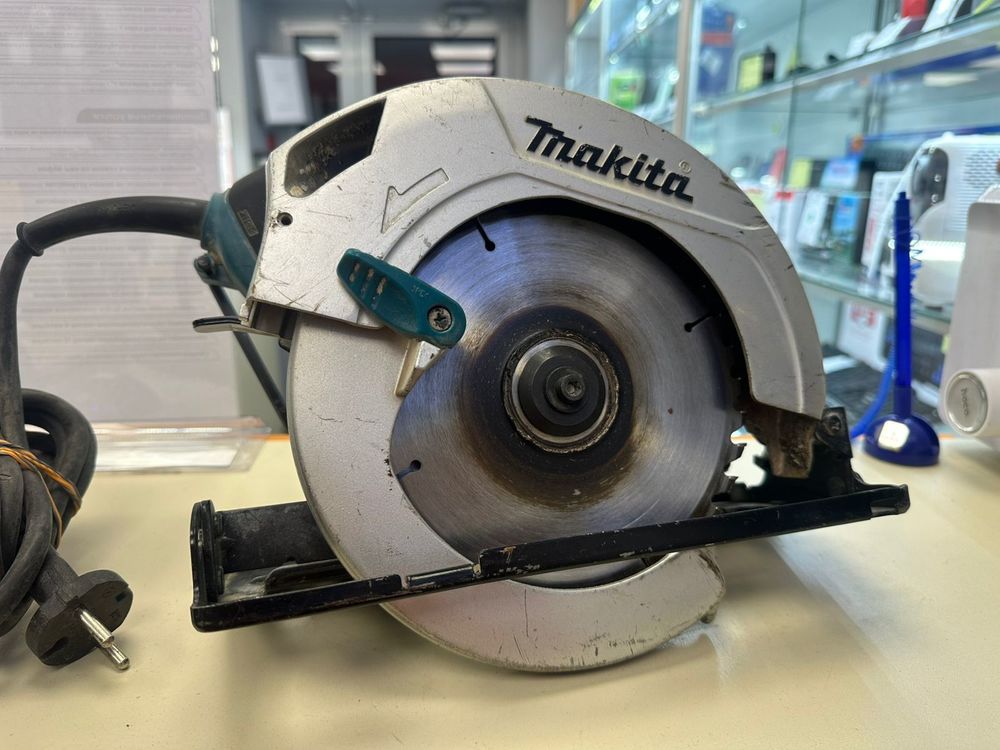 Дисковая пила Makita HS7000