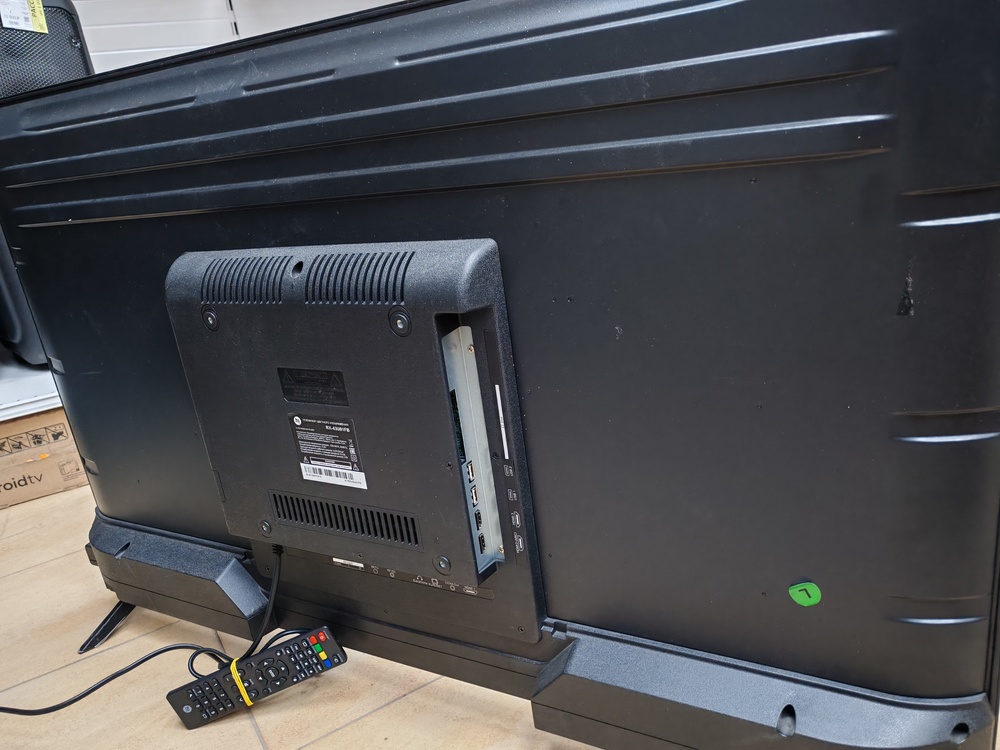 LED Телевизор HI RX-43U01FB