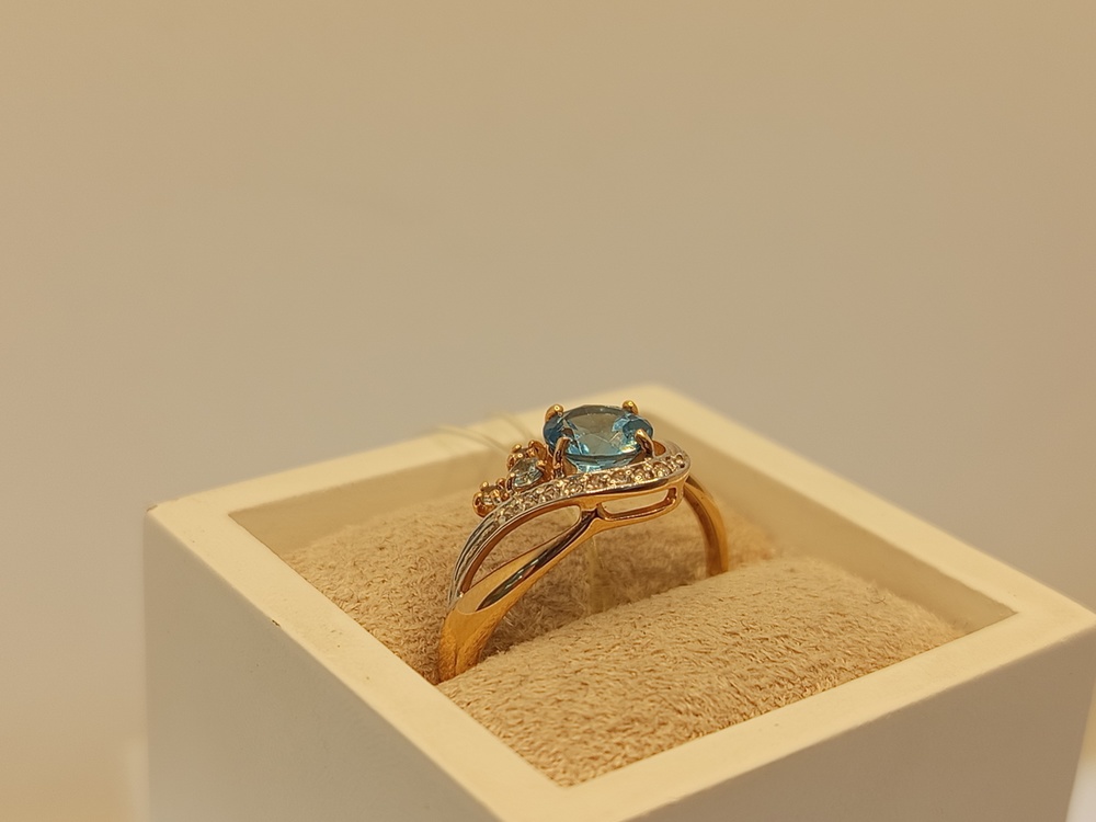 715047 КОЛЬЦО С КАМНЯМИ (Au 585) 715047 КОЛЬЦО С КАМНЯМИ (Au 585)