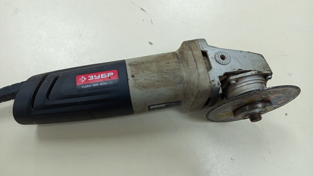 Угловая шлифмашина Зубр 125-800 М3