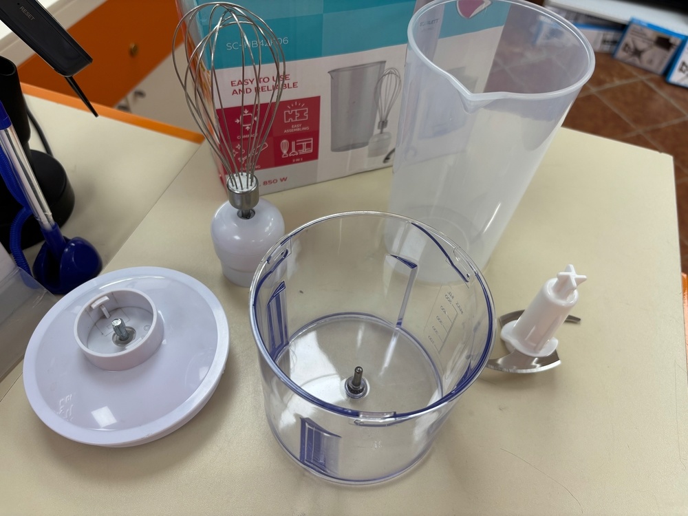 Блендер Scarlett SC-HB42F06