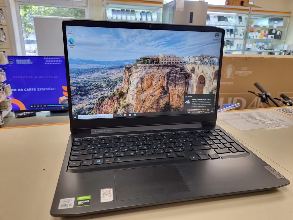 Ноутбук Lenovo; Core i5-10300H, GeForce GTX 1650 TI, 8 Мб, 240 Гб, Нет