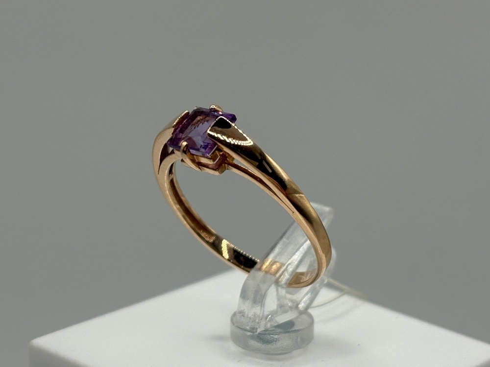 02-51-0300-01 КОЛЬЦО С КАМНЕМ (Au 585)