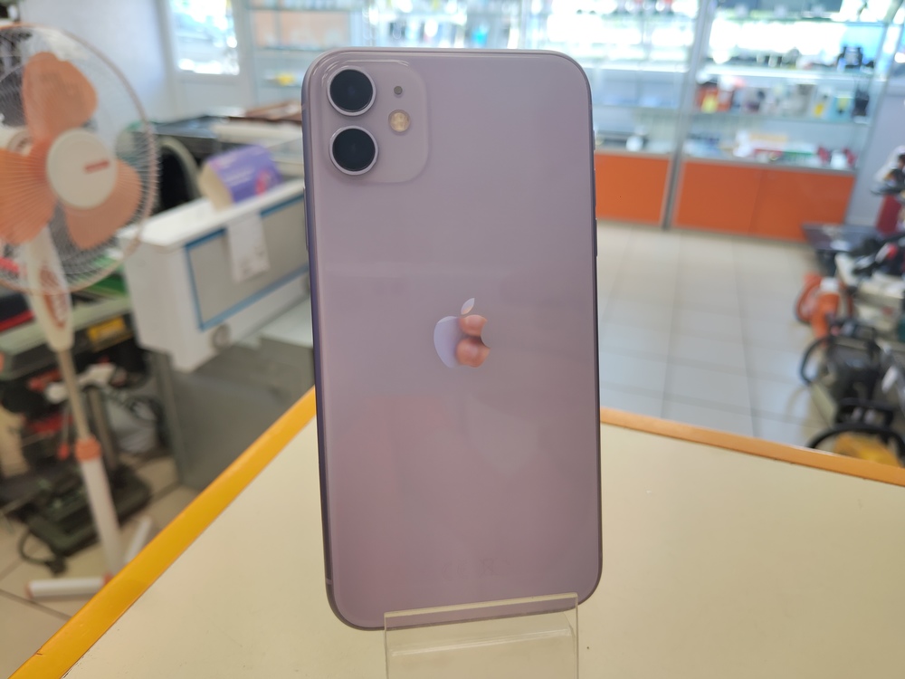 Смартфон Apple iPhone 11 128Gb