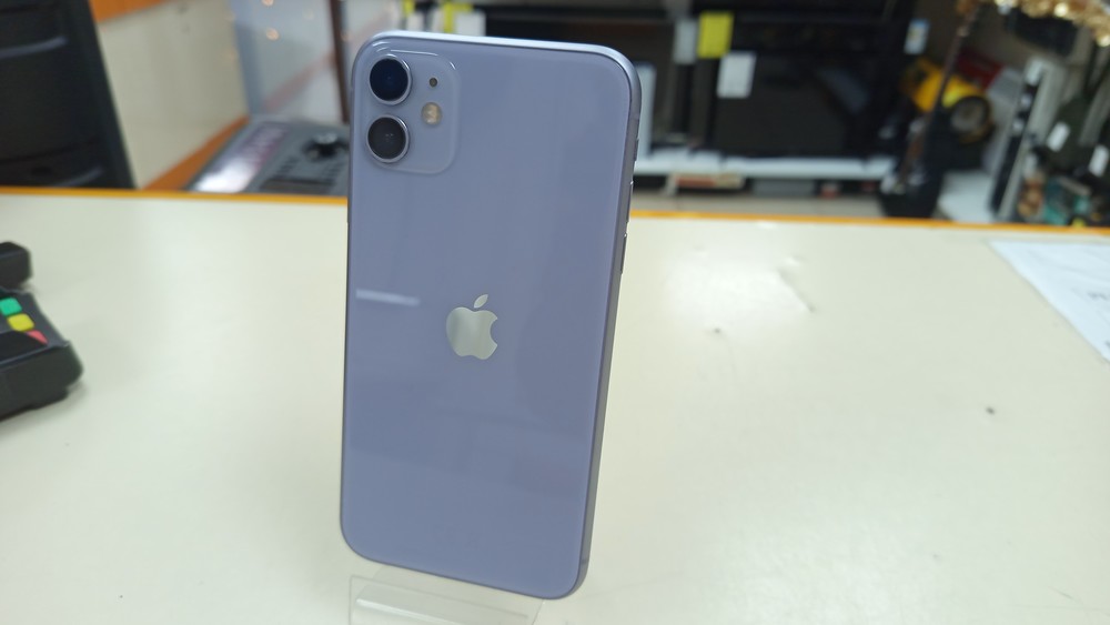 Смартфон Apple iPhone 11 128Gb