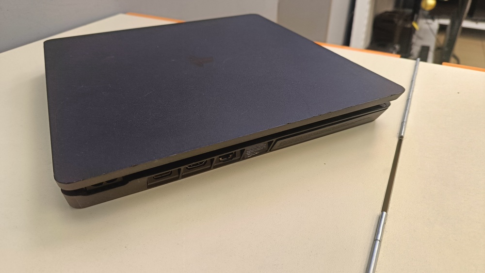 Игровая приставка PlayStation 4 Slim 1Tb