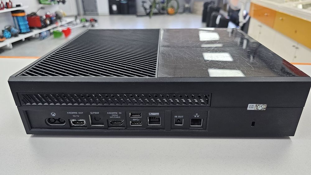 Игровая приставка Xbox One 500Gb