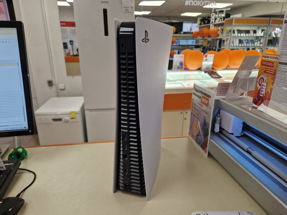 Игровая приставка PlayStation 5 825Gb (С дисководом)