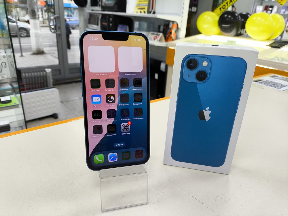 Смартфон Apple iPhone 13 128Gb