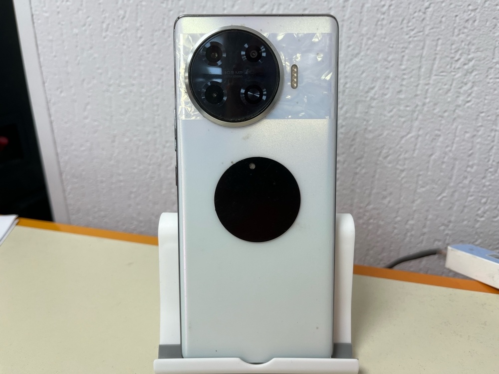 Смартфон Tecno Spark 20 Pro+ 8/256
