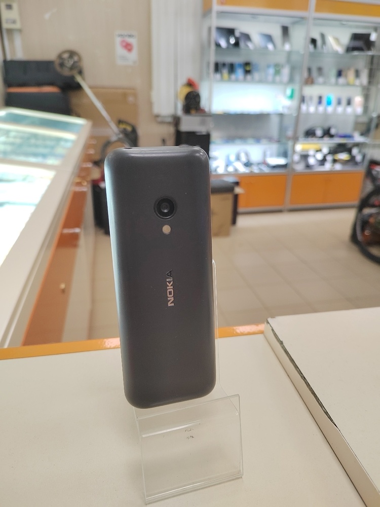 Мобильный телефон Nokia 100