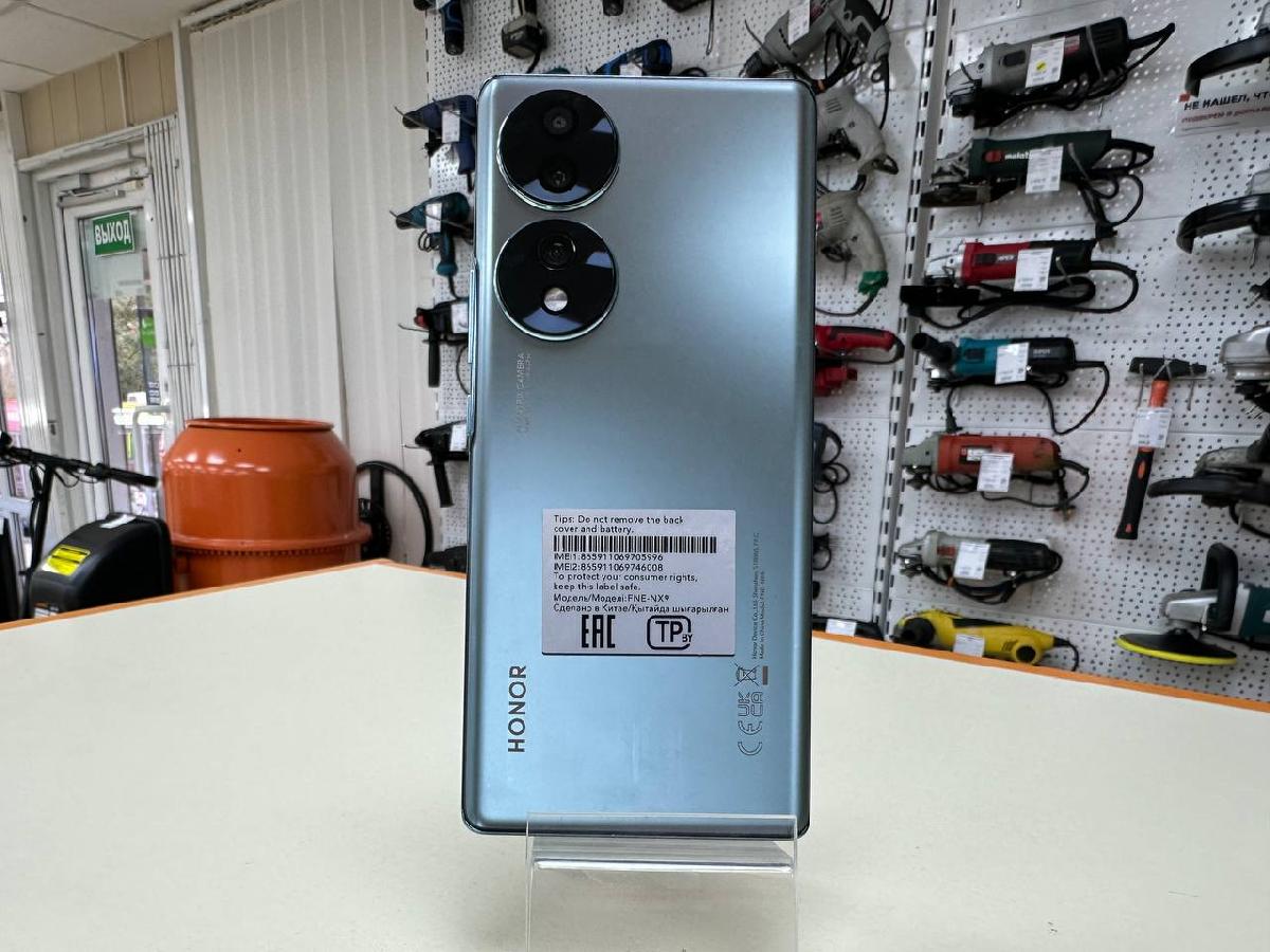 Смартфон Honor 70 8/256