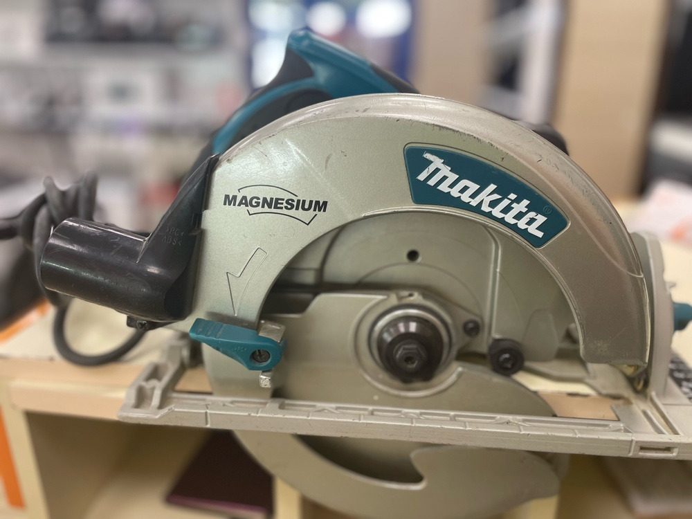 Дисковая пила Makita 4100KB