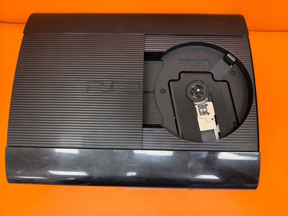 Игровая приставка PlayStation 3 Super Slim 500GB