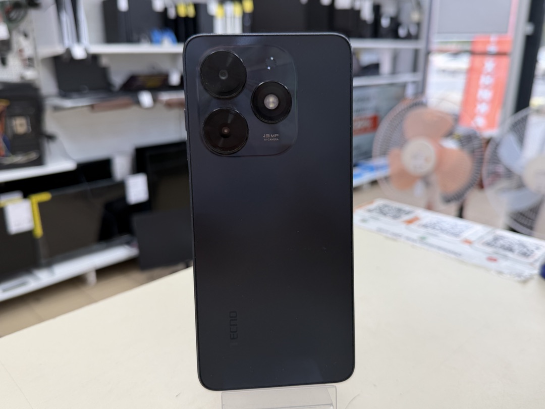 Смартфон Tecno Spark Go 2024 4/64