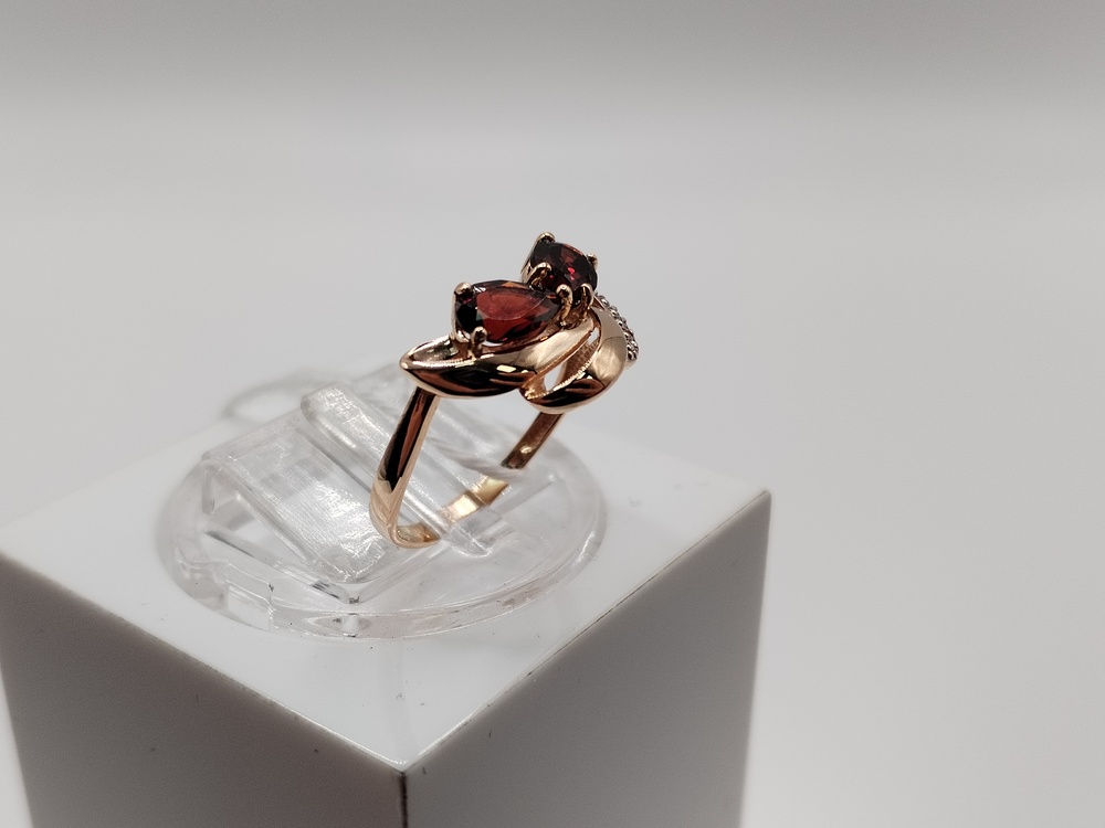 КОЛКМИ585 КОЛЬЦО С КАМНЯМИ (Au 585)