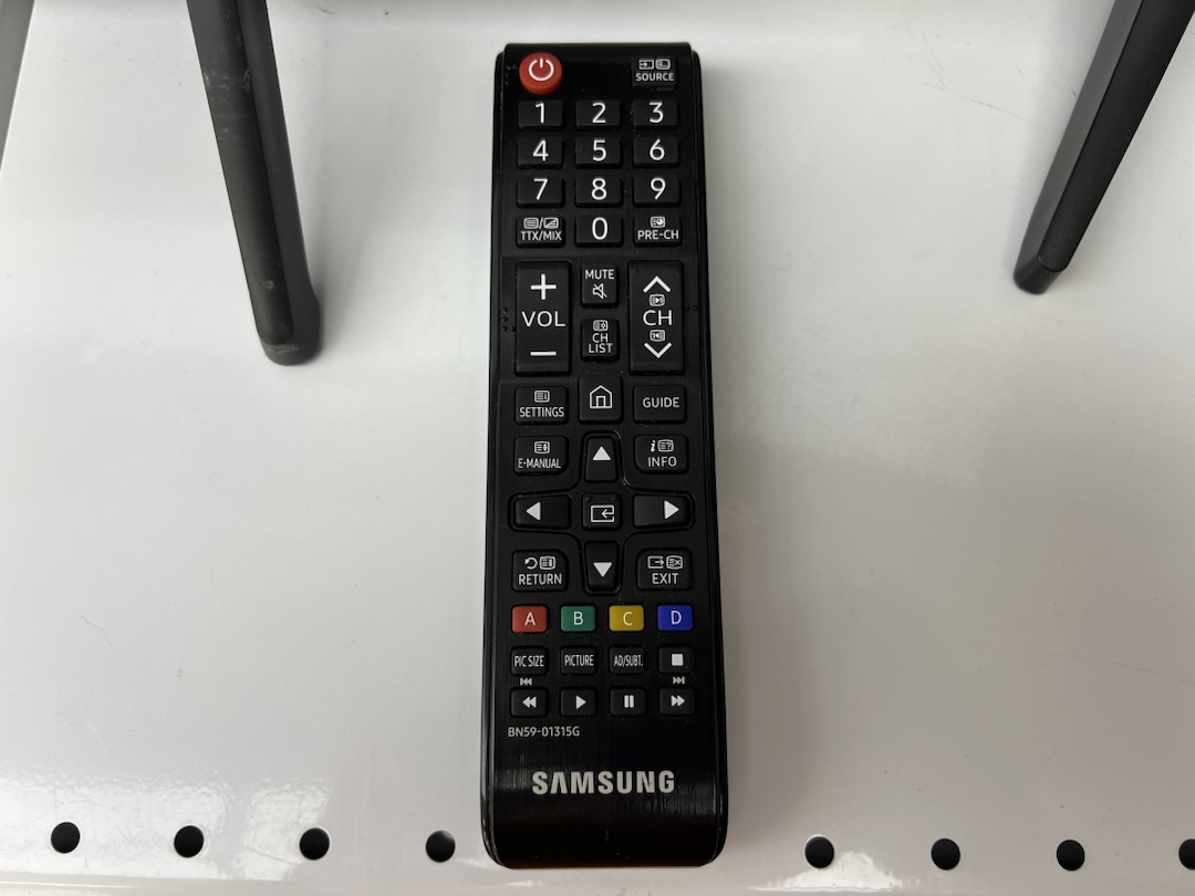 QLED Телевизор Samsung UE43TU7100U