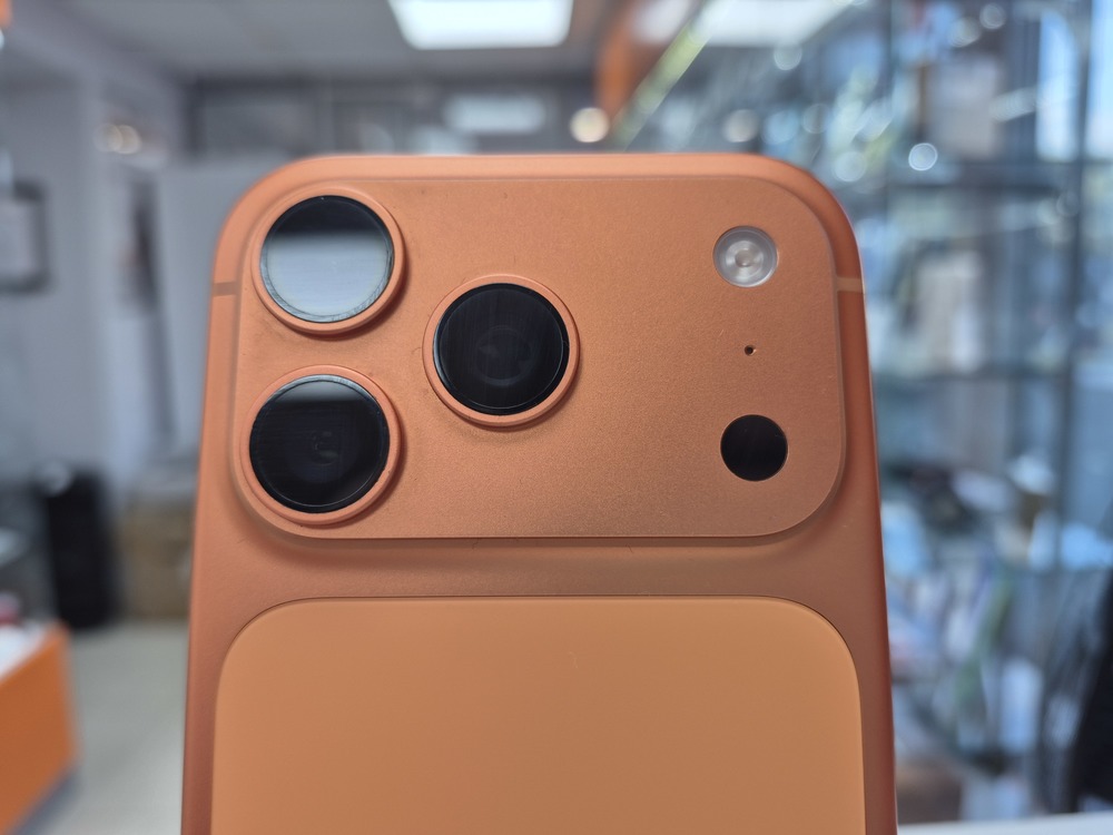 Смартфон Apple Iphone 17 Pro 256Gb eSim