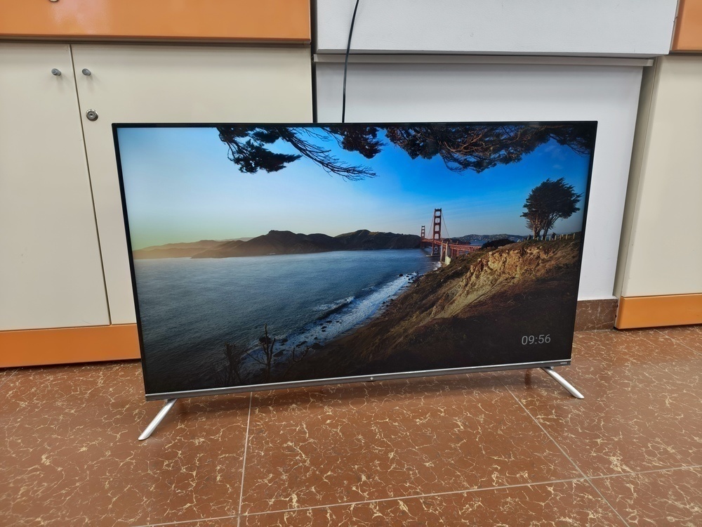 LED Телевизор Dexp 43FCY1