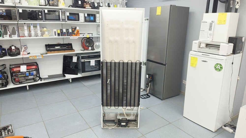 Холодильник Indesit ds318w;