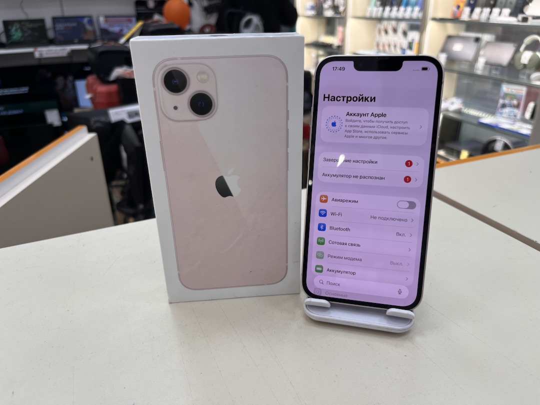 Смартфон Apple iPhone 13 128Gb