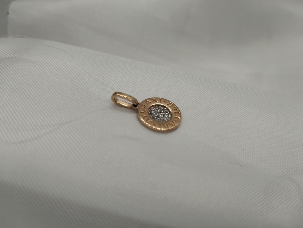 ПОДВЕСКА С КАМНЯМИ (Au 585)