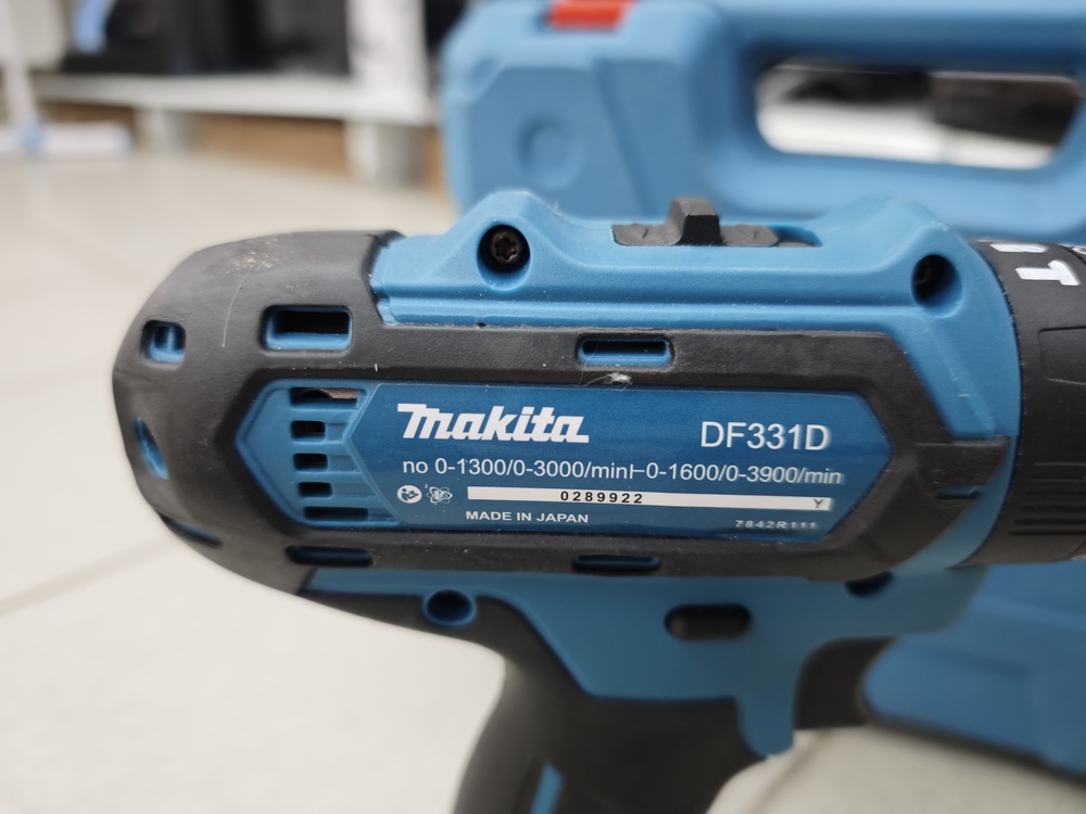Шуруповерт Makita 128V