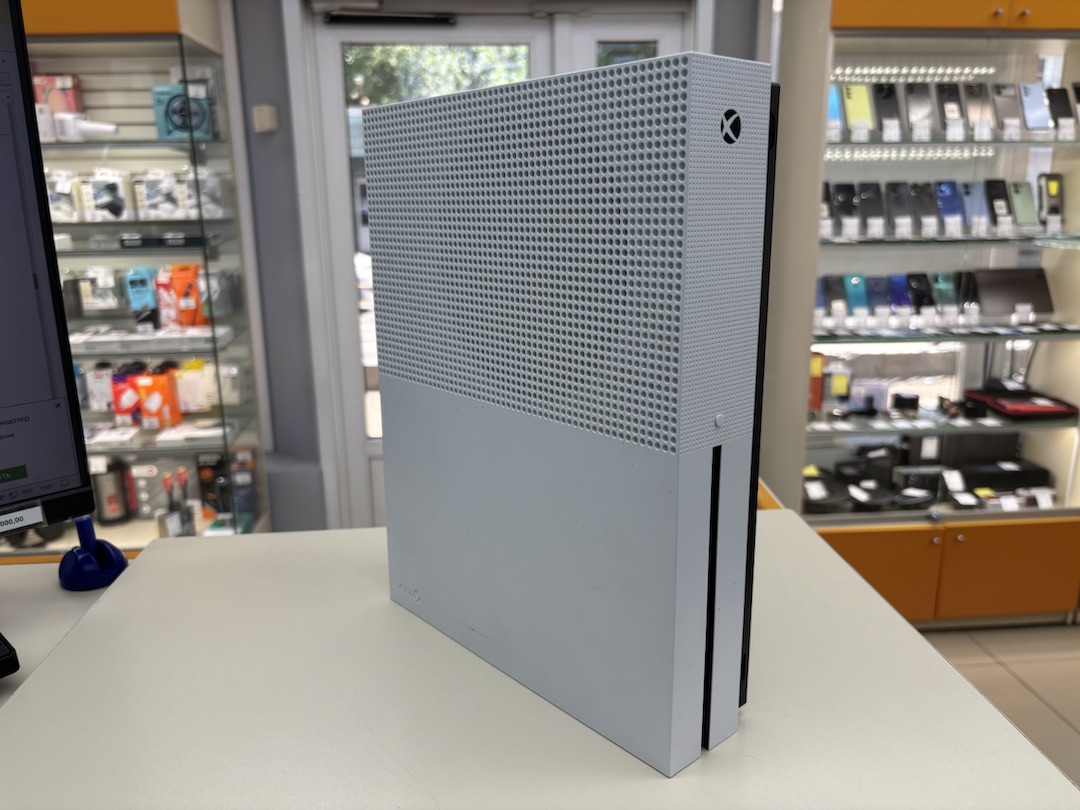 Игровая приставка Xbox One S 500Gb