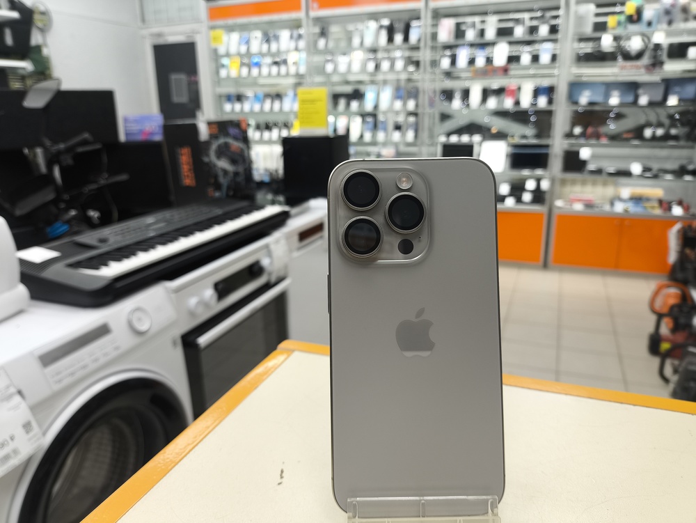 Смартфон Apple Iphone 15 Pro 128Gb