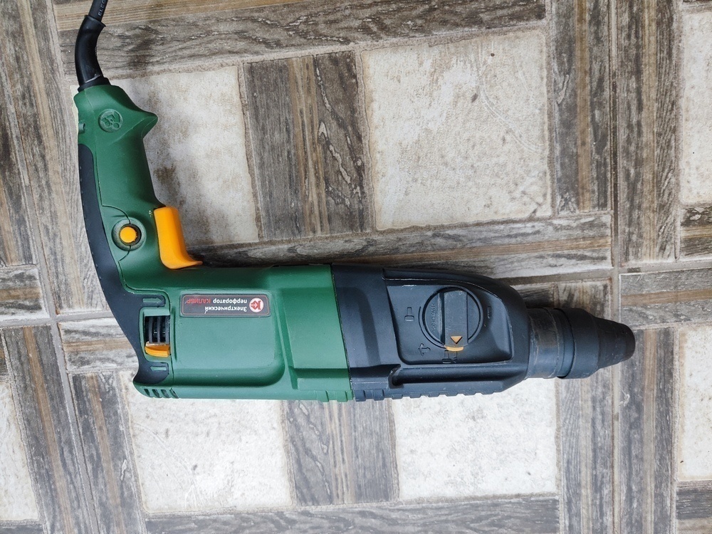 Перфоратор Калибр ЭП-800/26