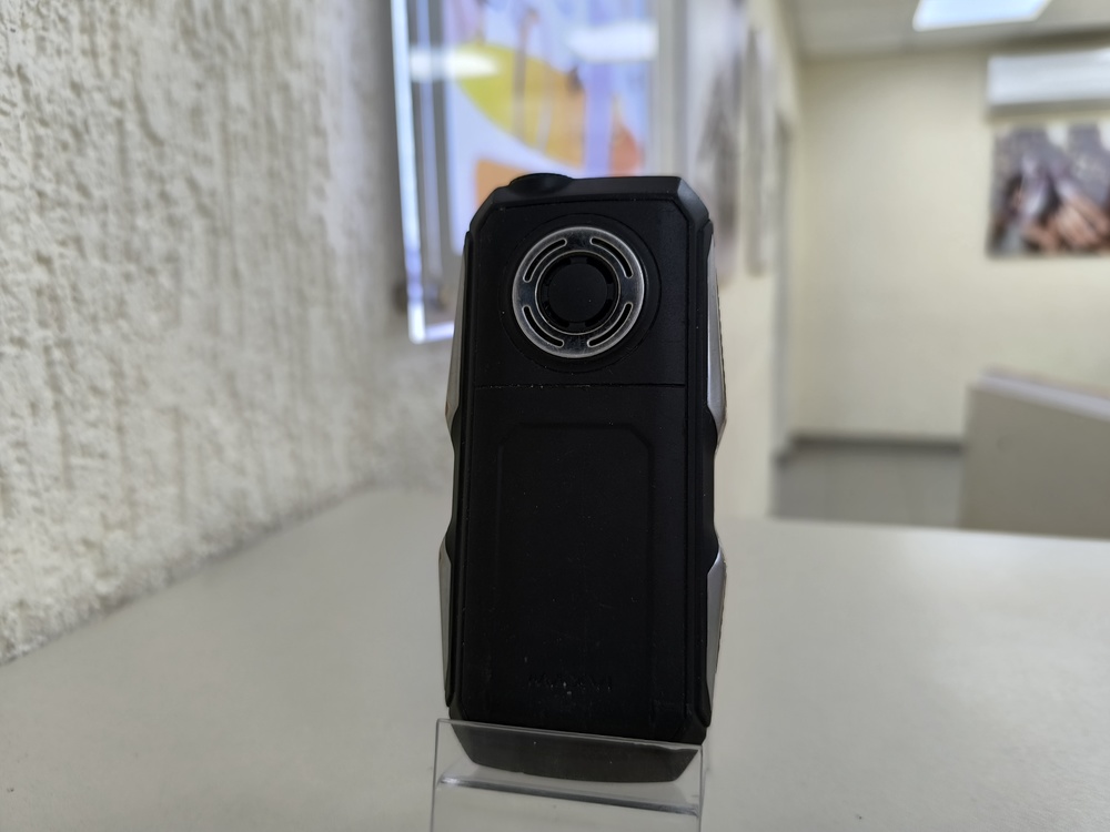 Мобильный телефон Maxvi B100