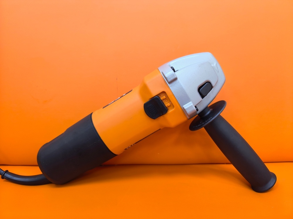 Угловая шлифмашина AEG WS 6-125