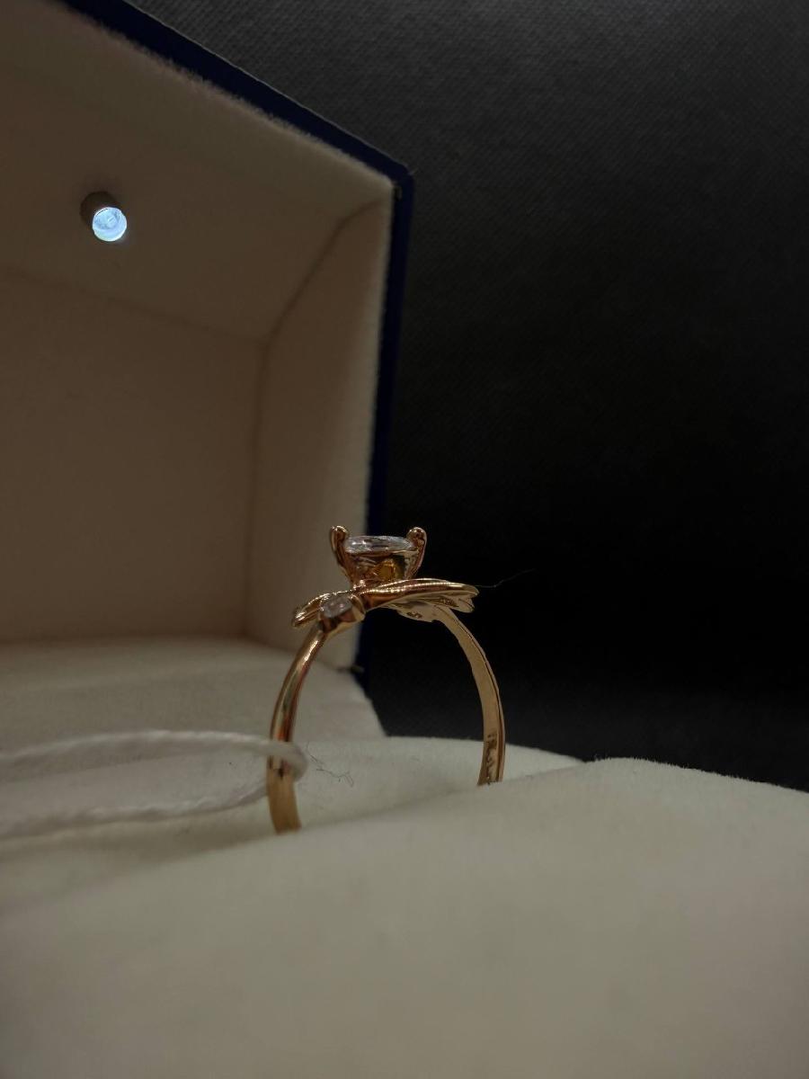 КОЛКМИ585 КОЛЬЦО С КАМНЯМИ (Au 585)