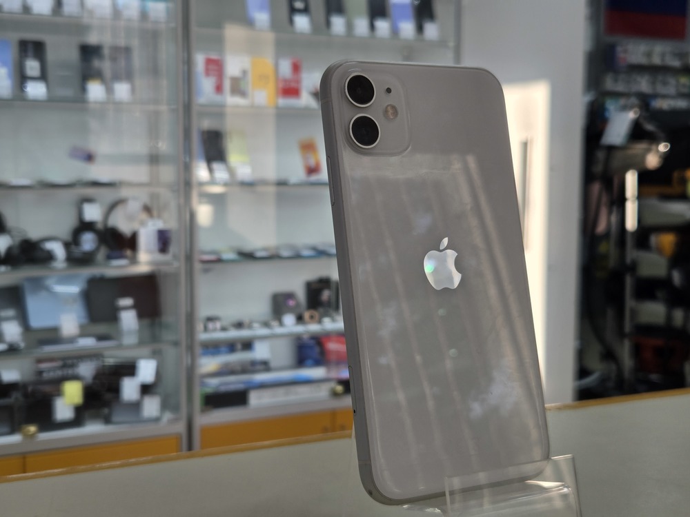 Смартфон Apple iPhone 11 128Gb