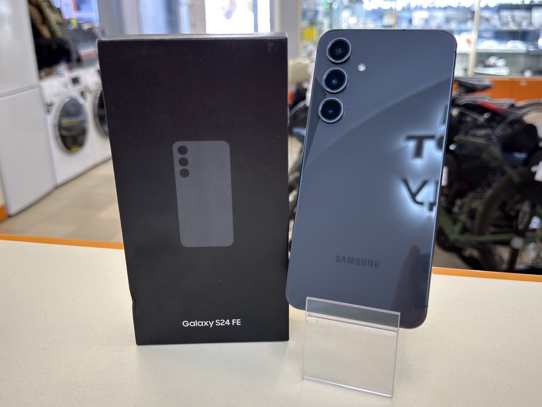 Смартфон Samsung Galaxy S24 FE 8/128