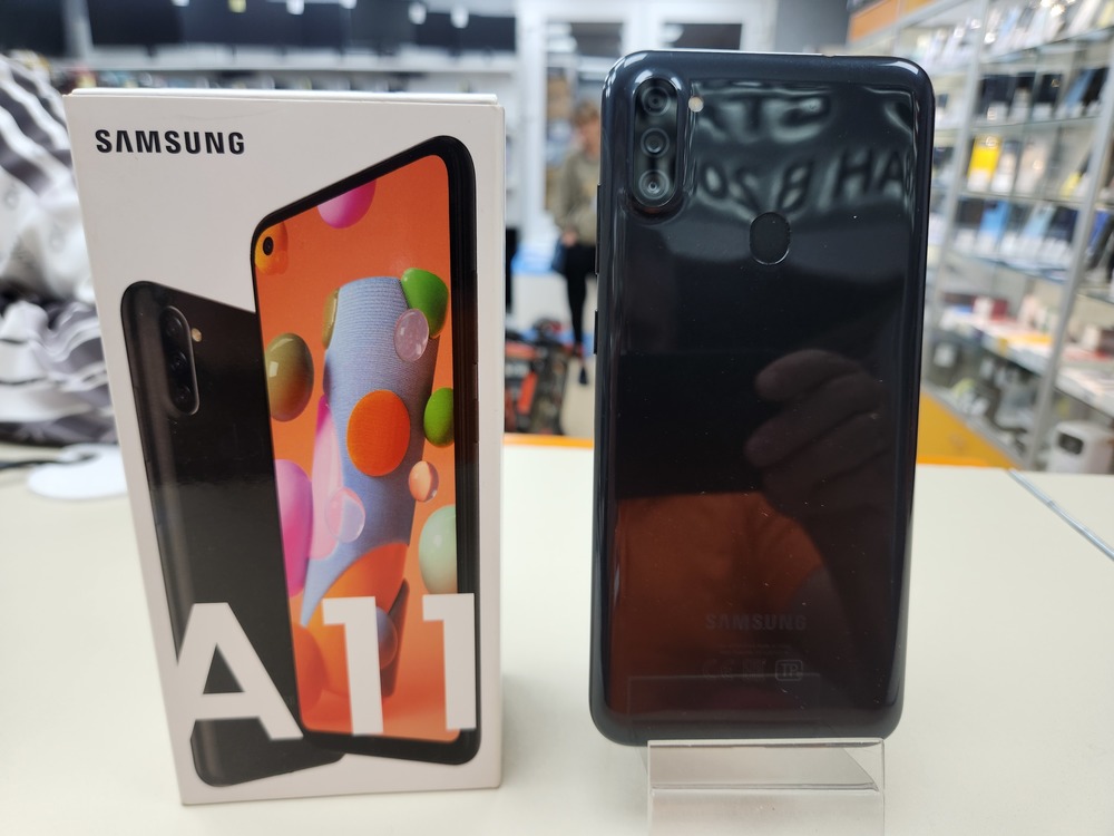 Смартфон Samsung Galaxy A11 2/32