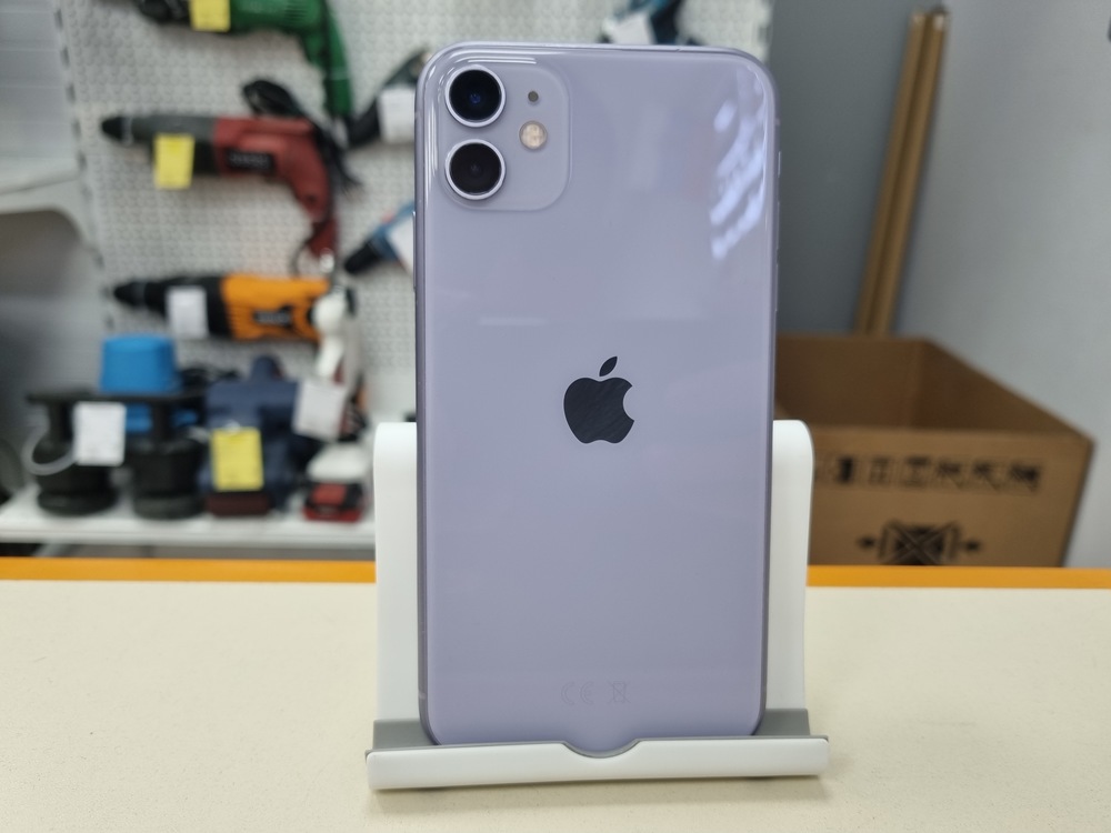 Смартфон Apple iPhone 11 64Gb