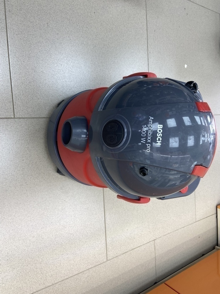 Пылесос Bosch Amphibix Pro