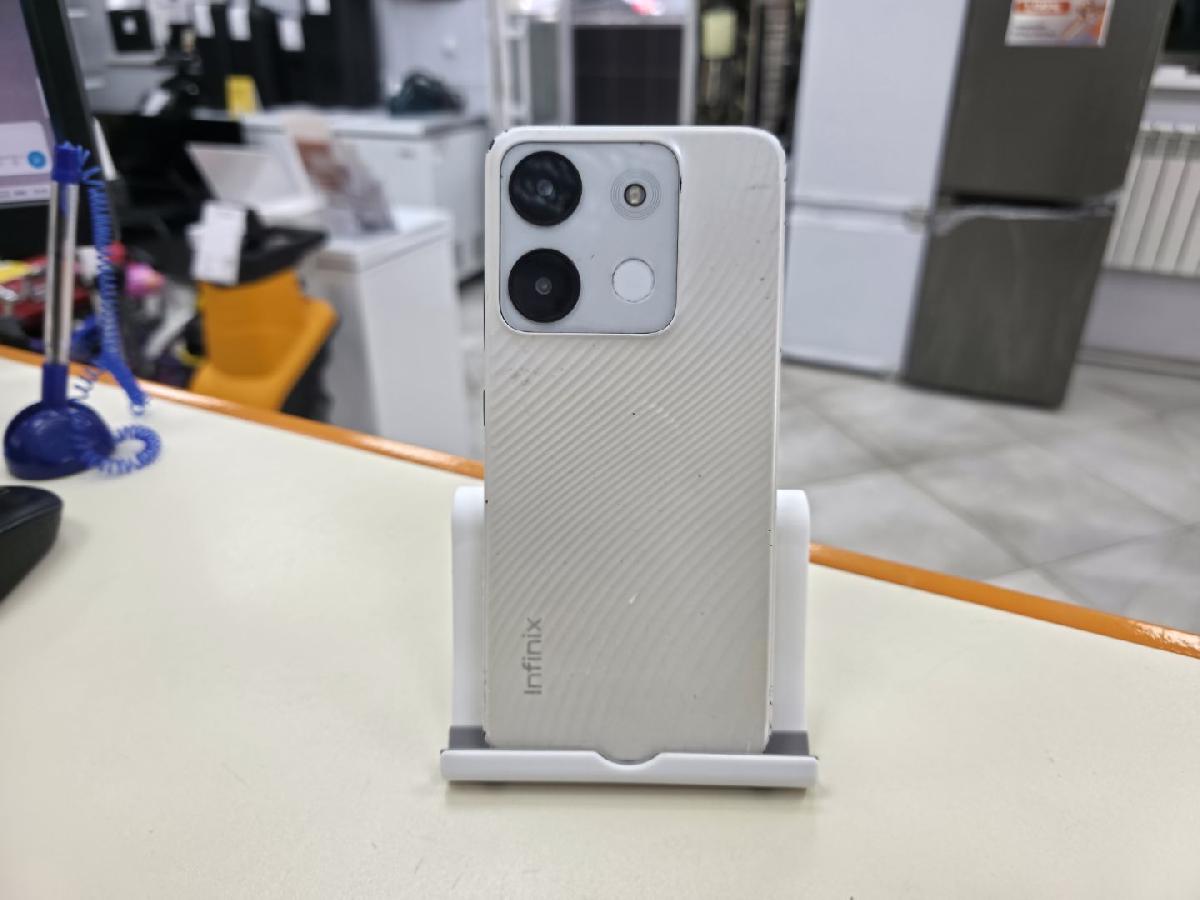 Смартфон Infinix Smart 7 4/64