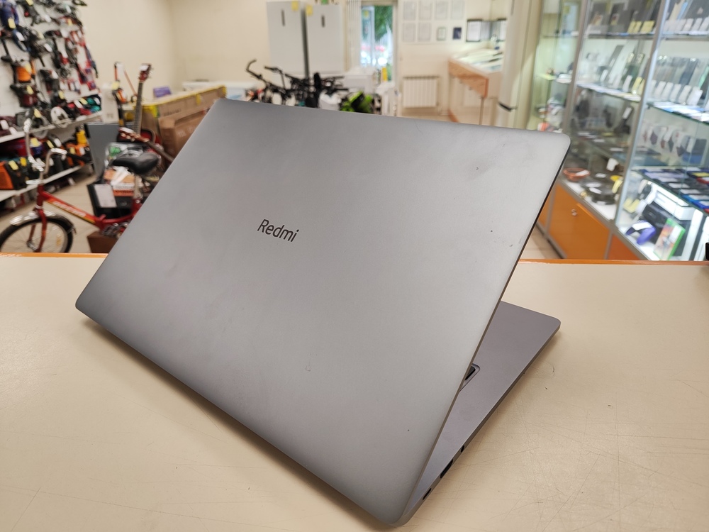 Ноутбук Xiaomi; Ryzen 7 7840HS, Radeon 780M, 16 Гб, 500 Гб, Нет