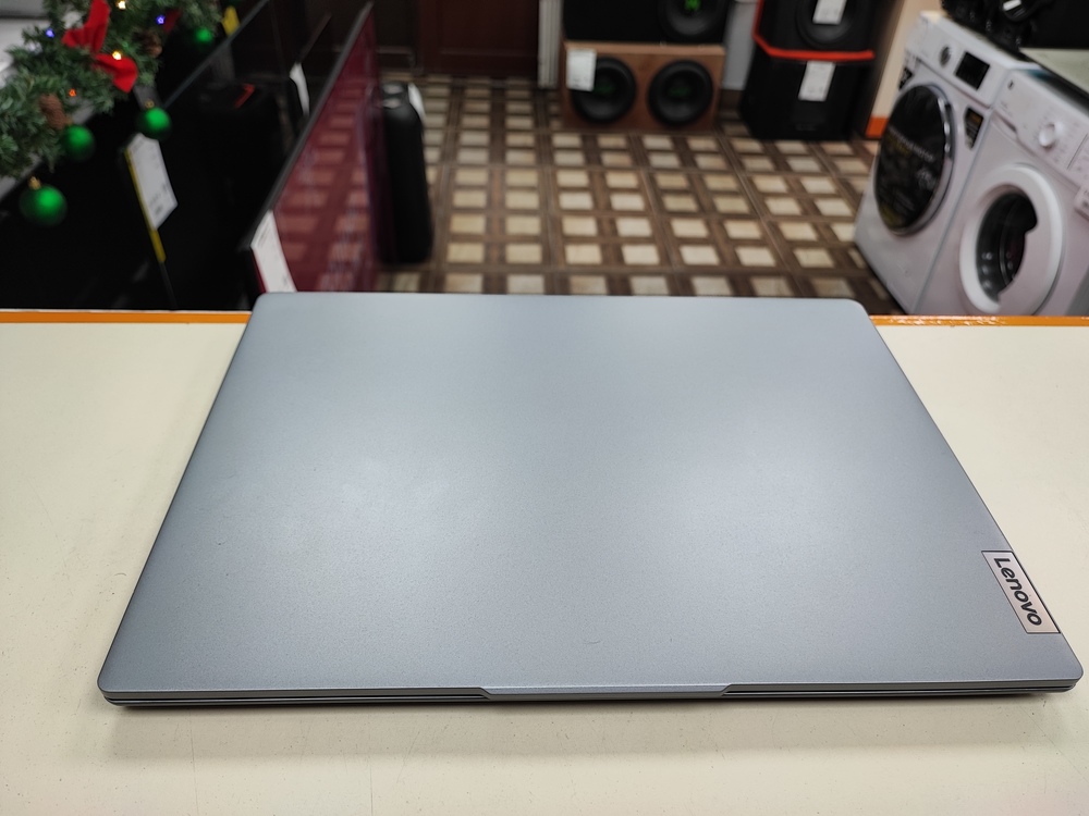 Ноутбук Lenovo; Ryzen 7 7735HS, AMD Graphics, 16 Гб, 500 Гб, Нет