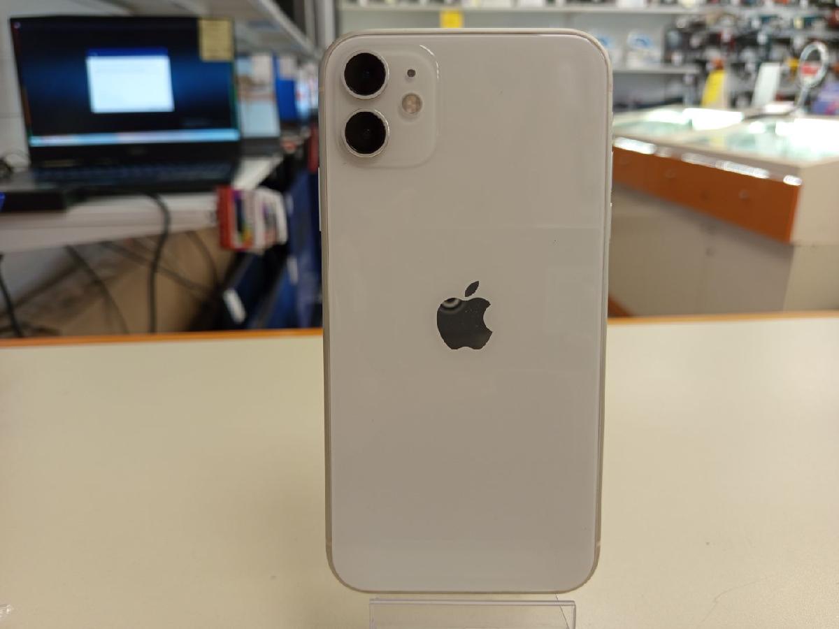 Смартфон Apple iPhone 11 64Gb