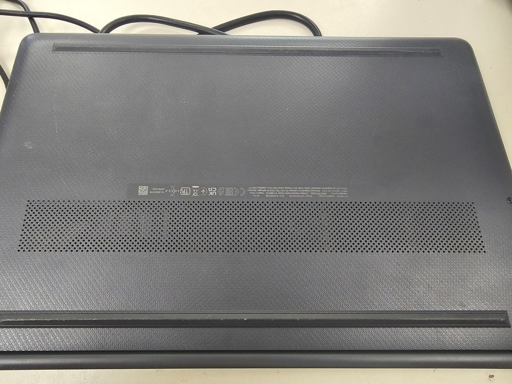 Ноутбук HP; Core i3-1005G1, Intel UHD Graphics, 8 Гб, 240 Гб, Нет
