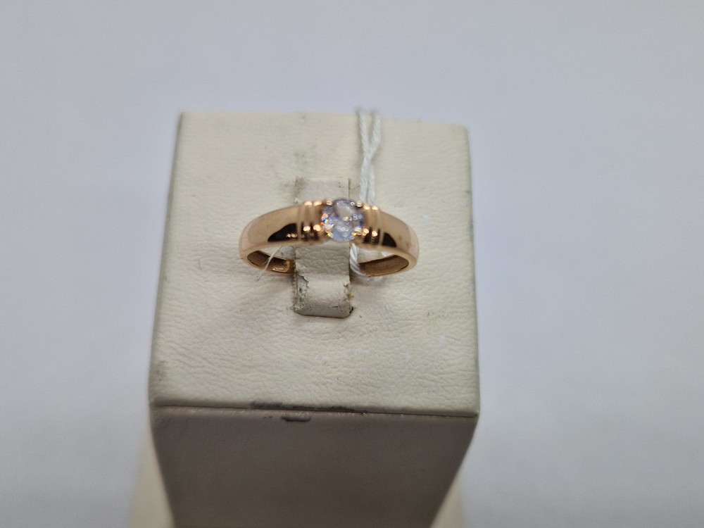 КОЛКМ375 КОЛЬЦО С КАМНЕМ (Au 375)