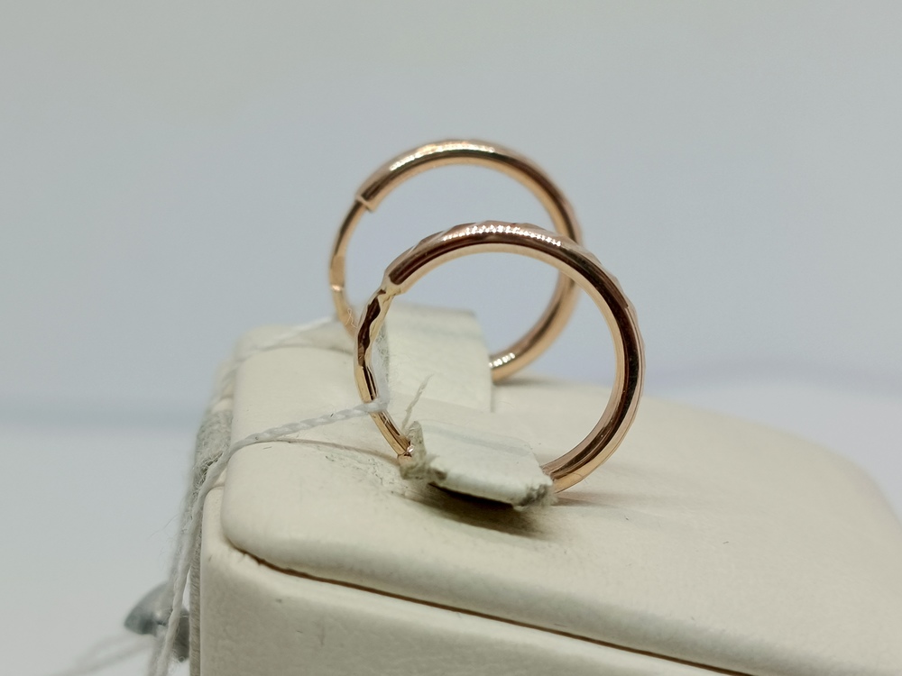 А 021003 СЕРЬГИ КОНГО Рифленые (Au 585)