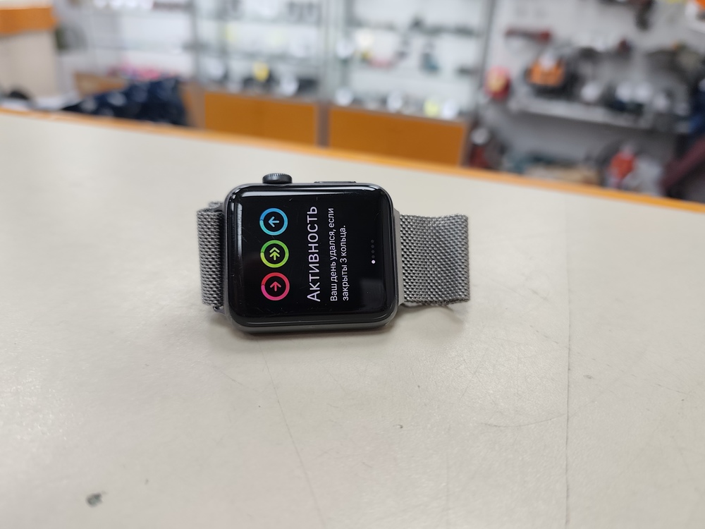 Смарт-часы Apple Watch Series 3 42 мм