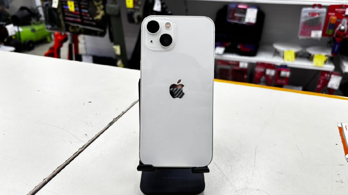 Смартфон Apple iPhone 13 128Gb