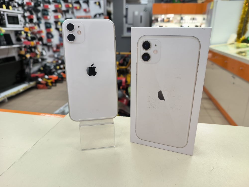 Смартфон Apple iPhone 11 64Gb