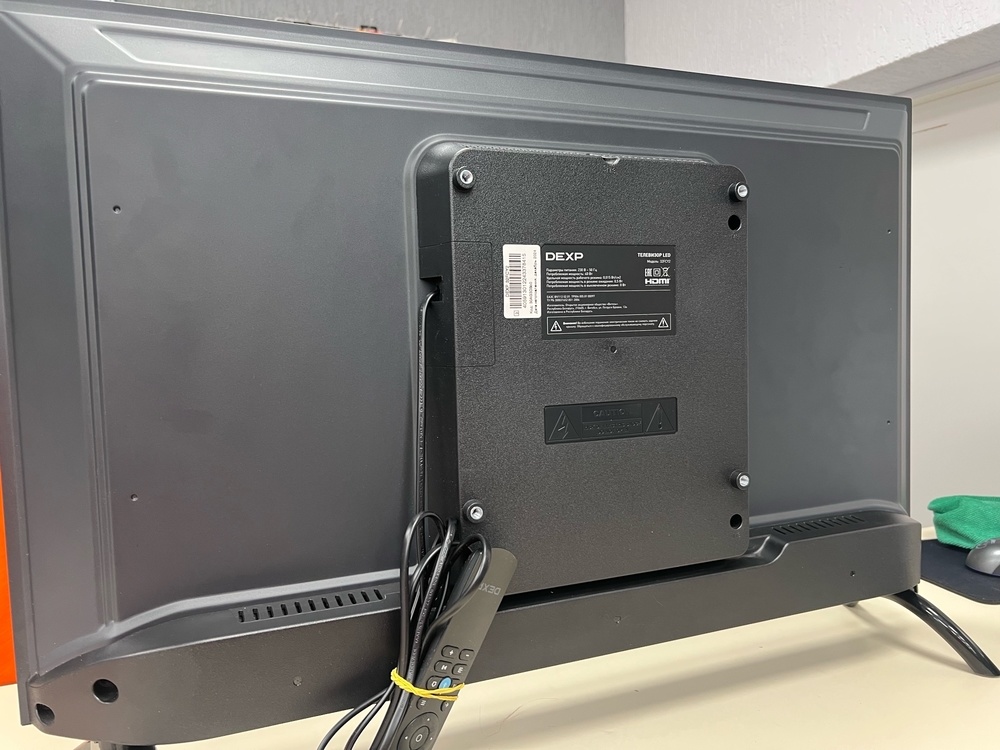 LED Телевизор Dexp 32FCY2